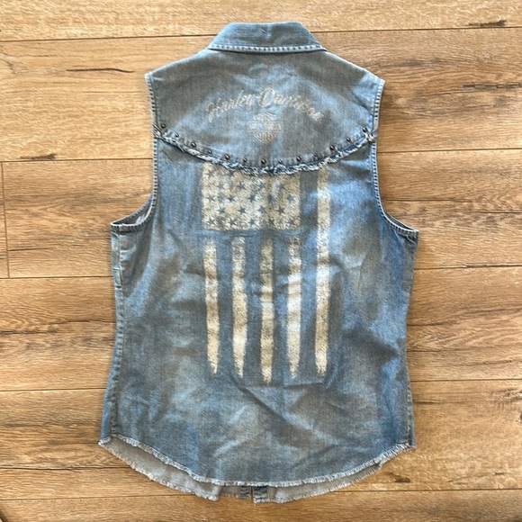 Harley Davidson Denim Women’s sleeveless shirt / vest in Excellent Condition - Picture 5 of 8